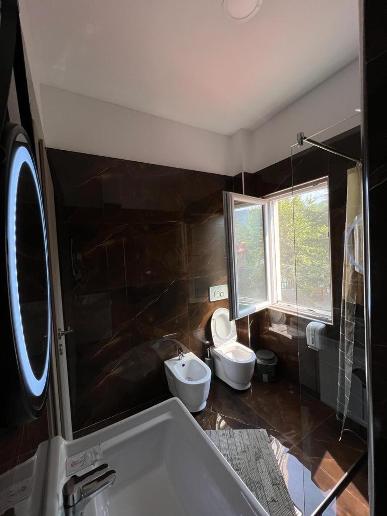Lundra Hotell Gramsh Exteriör bild